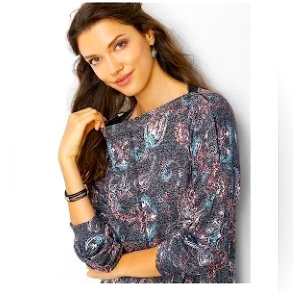 XL Maurice’s snap shoulder Paisley Blouse